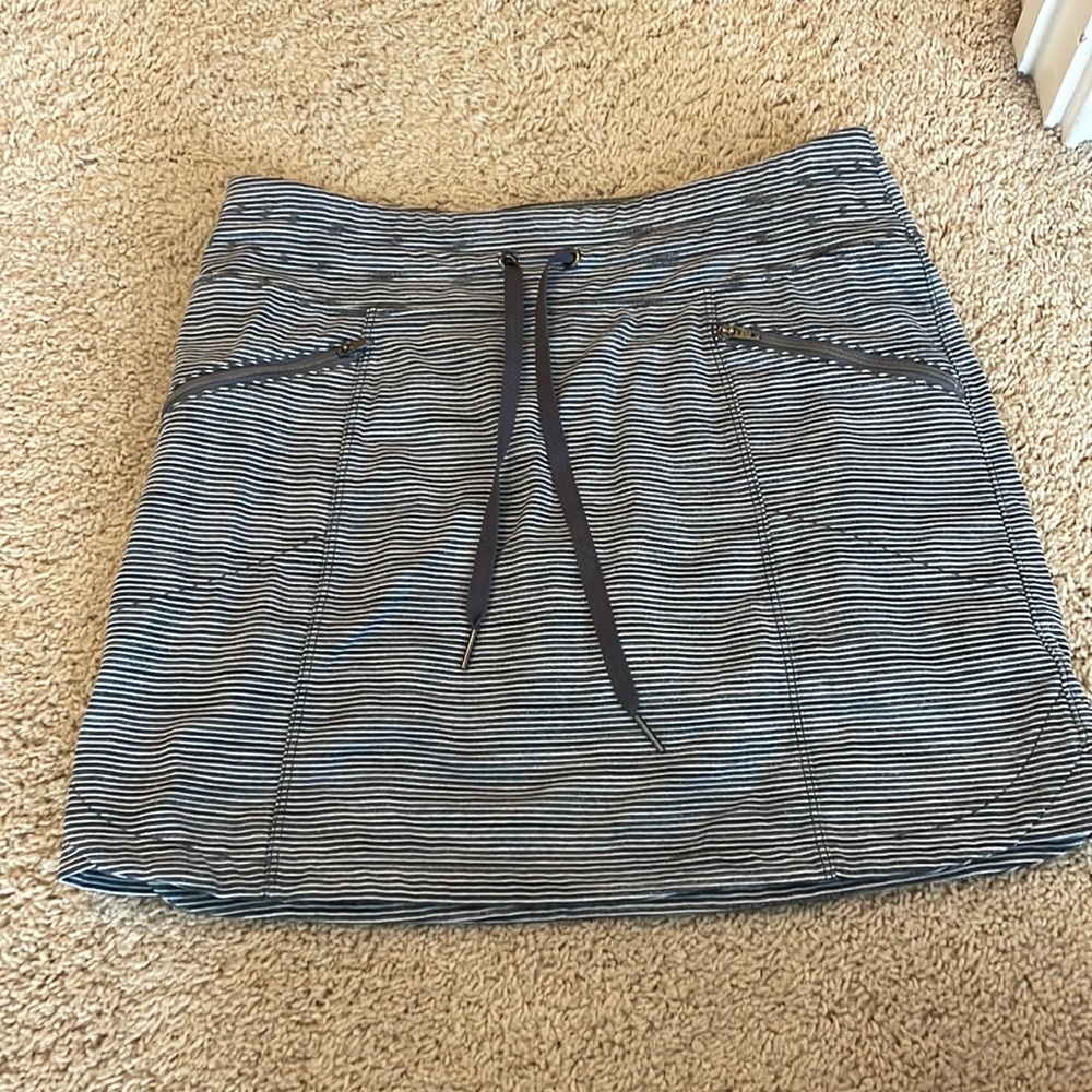Athleta skirt